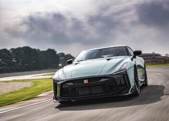 GT-R50 by Italdesign