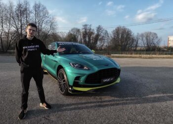 aston martin proovisõit