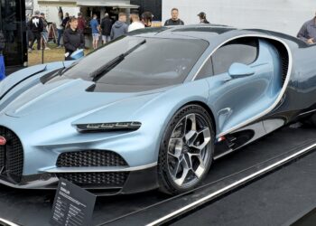 Calreyn88 bugatti väljamüüdud