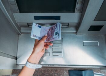 võlgnik kohtutäitus ümberkujundamine võlg