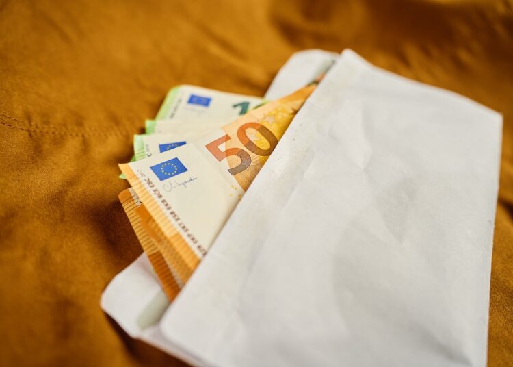 taksojuht kelmus raha päästma politsei