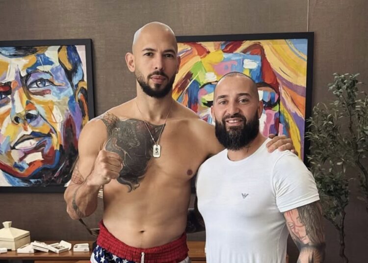 Andrew Tate vasakul,  ettevõtja ja promootor Gabriel Ernesto Rapisarda paremal. Foto: Wikimedia