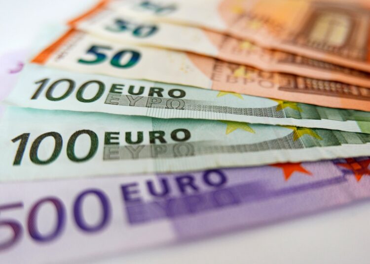 Eesti elanike maksutahe on MTA sõnul aastaga mõnevõrra paranenud. Pilt: Envato