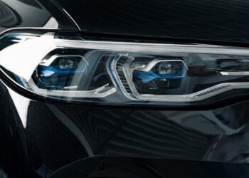 BMW IX esituled. Foto: Envato