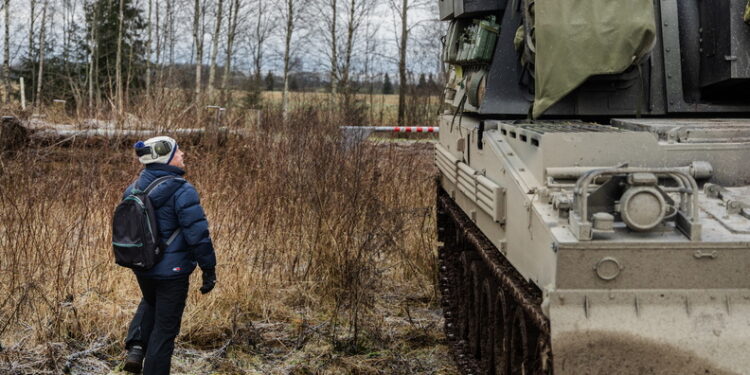 Home
Suurtükiväerügemendi tulepatarei ajateenijate esimesed K9 Kõu laskeharjutused 04.12.2025. Foto: mil.ee