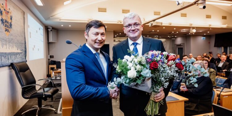 Tallinna Linnavolikogu valis 8. detsembri istungil linnapeaks Peeter Raudsepa. Foto: Tallinn.ee