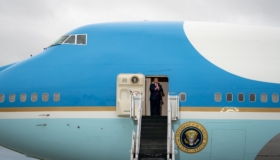 trump AF1