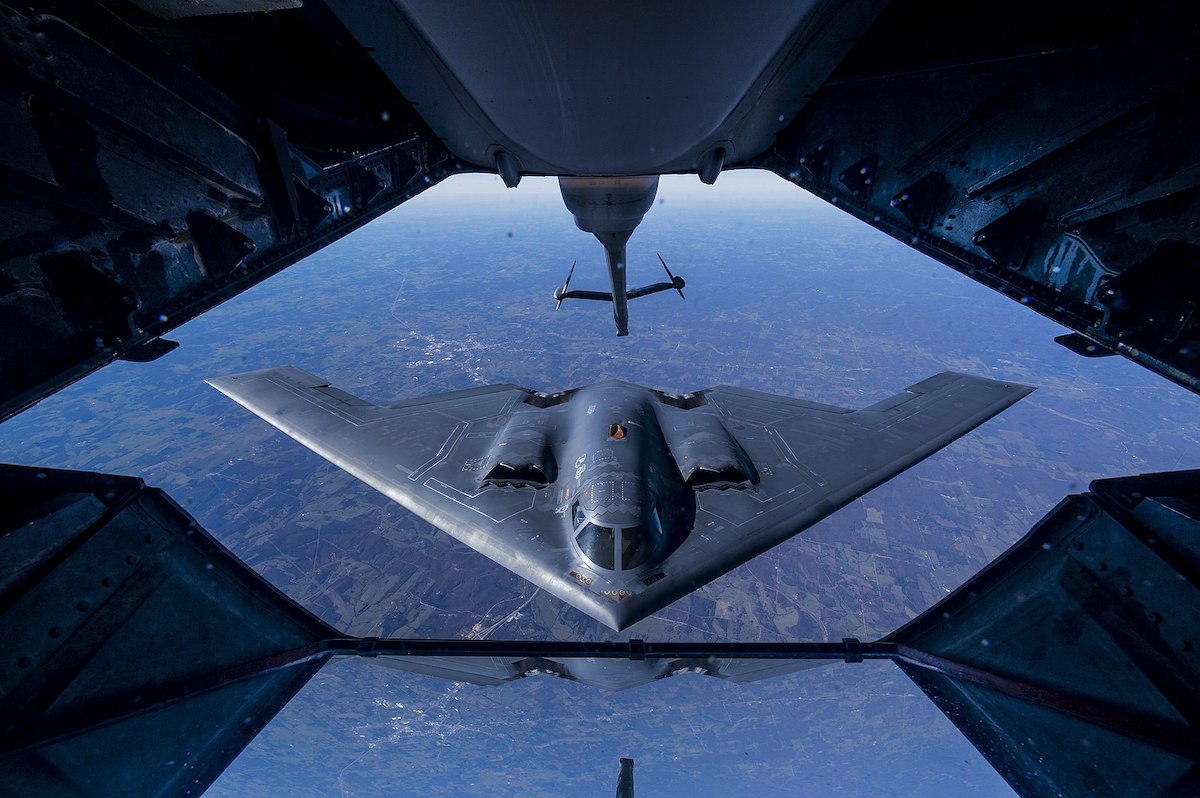 b-2 pommitaja