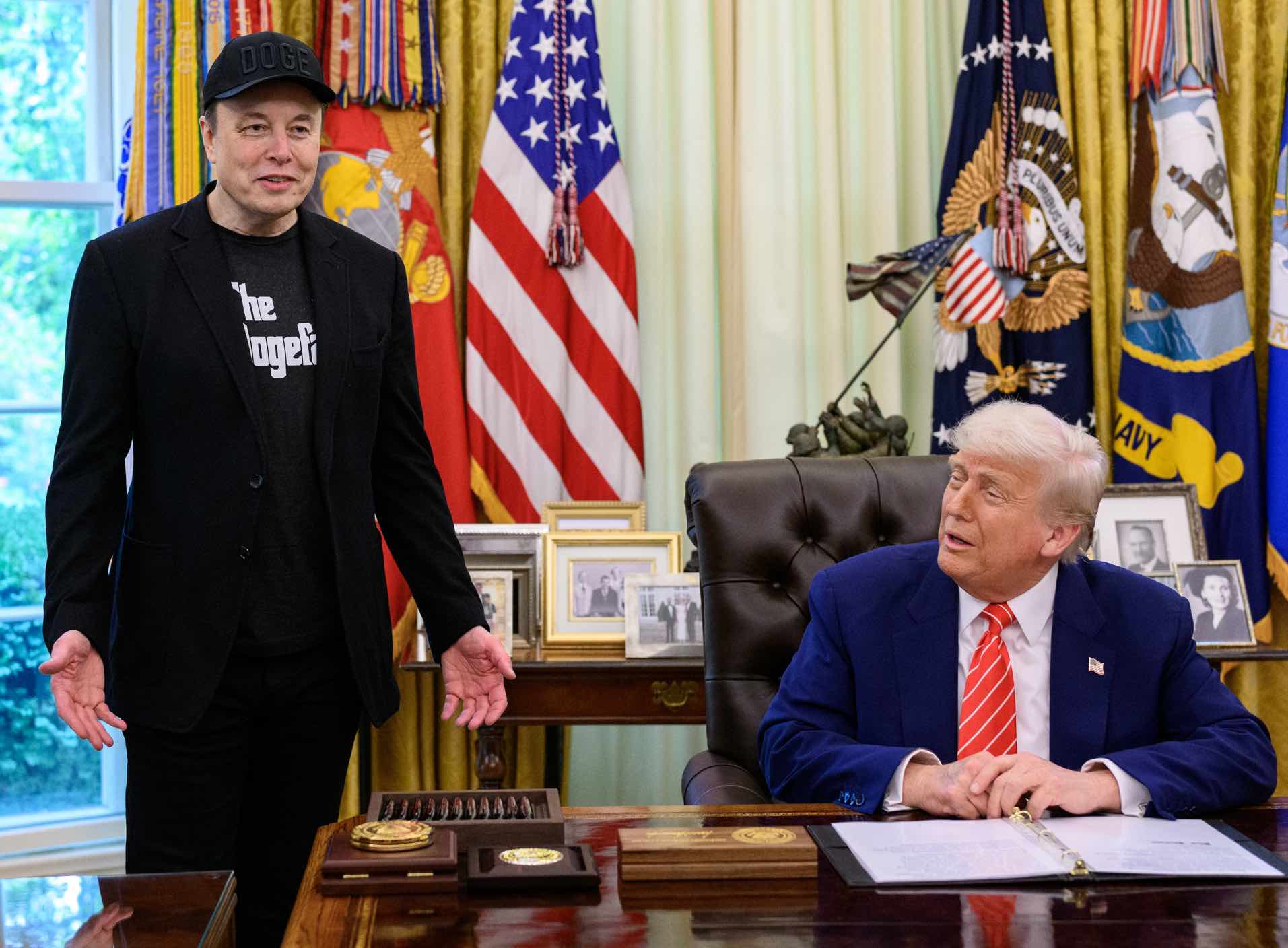 trump musk tüli uus partei