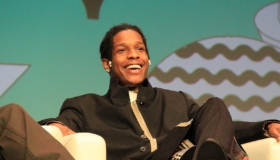 asap rocky rihanna laps