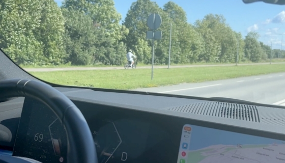 Elektriline mootorratas. Foto: Kuvatõmmis lugeja videost