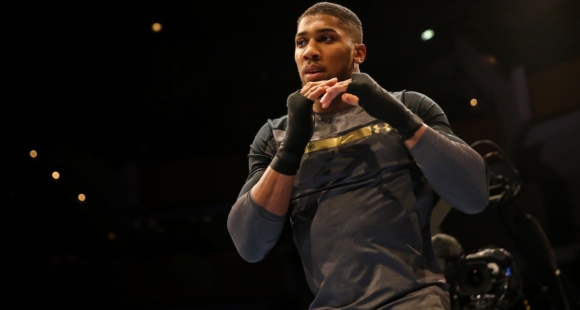 Anthony Joshua. Foto: Shutterstock / H. Fairclough