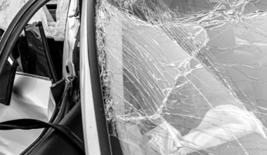 noor juht alkoholijoobes ärandama auto