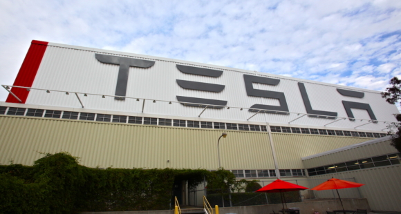 tesla mudel y odav versioon
