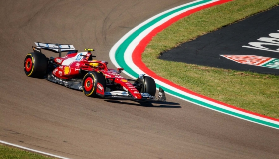 lewis hamilton ferrari