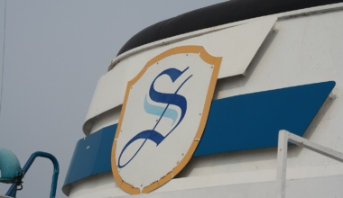 Saaremaa Laevakompanii logo 2010. aastal. Foto: Wikimedia / WikedKentaur